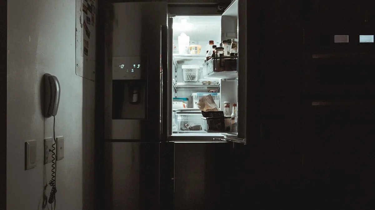 Comment enlever les odeurs du frigo